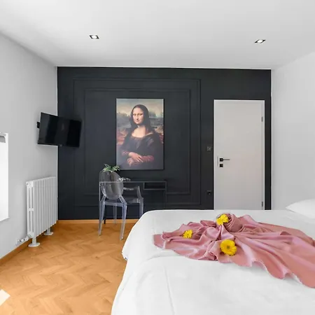 Deluxe With Pool, Sauna, Jacuzzi & Playground Vodnjan