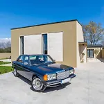 빌라 Deluxe With Pool, Sauna, Jacuzzi & Playground *
