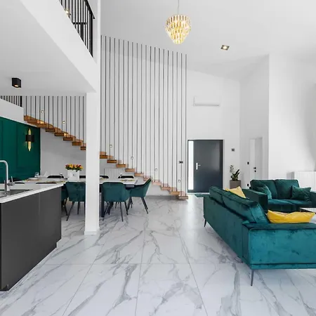 Willa Deluxe With Pool, Sauna, Jacuzzi & Playground *