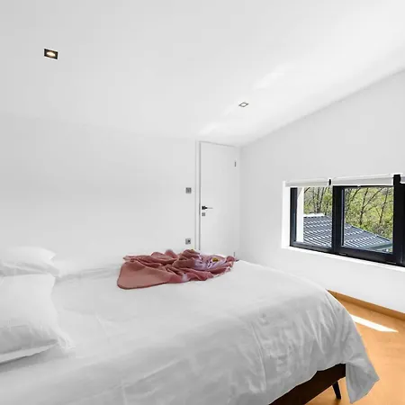 Deluxe With Pool, Sauna, Jacuzzi & Playground Willa *